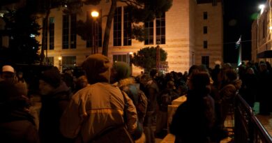 Solidarität mit der Jugend in Sheikh Jarrah! Solidarität mit dem palästinensischen Widerstand! Solidarität mit der Jugend in Sheikh Jarrah! Solidarität mit dem palästinensischen Widerstand!
